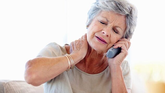 Darkening of the eyes and dizziness are symptoms of hypertension.